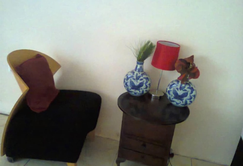 پانسیون Le Roc Royale  Tororo