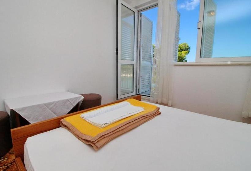 펜션 Rooms Marijana