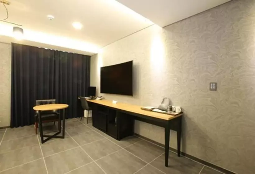 Royal Hotel Jeongeup