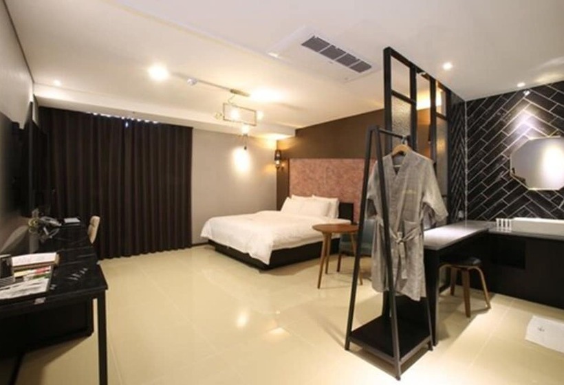 Royal Hotel Jeongeup