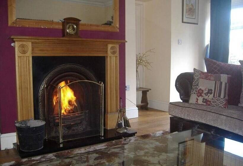 住宿加早餐  Bryncoch