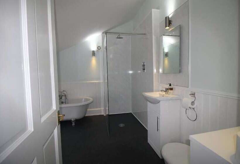 住宿加早餐  Bryncoch