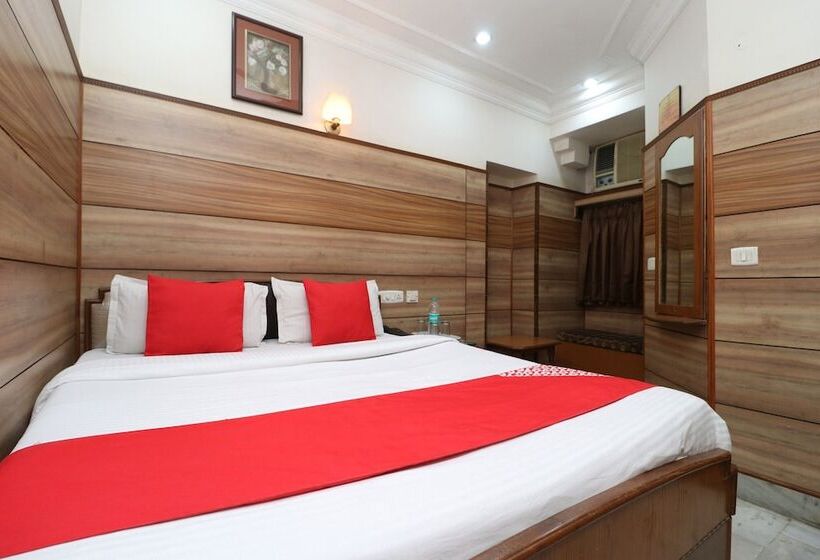 هتل Collection O 3504 Vivek International