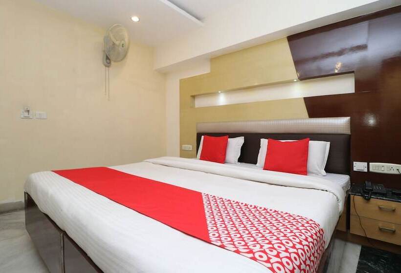 هتل Collection O 3504 Vivek International