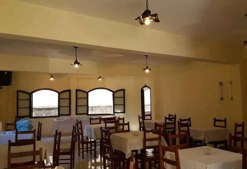 Hotelli Casa Blanca Pousada