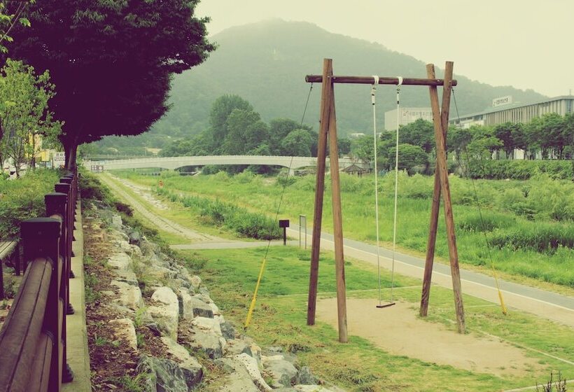 پانسیون Jeonju Geune