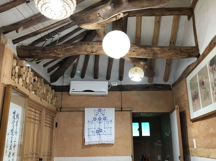 پانسیون Jeonju Geune