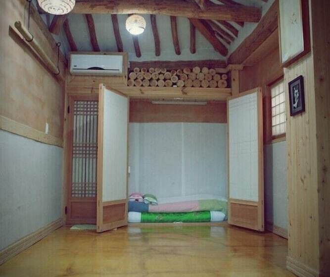 پانسیون Jeonju Geune