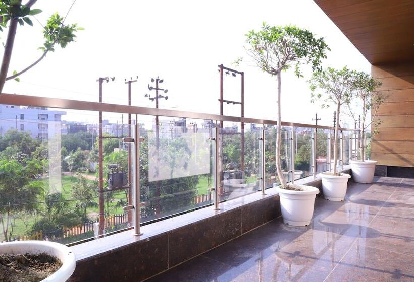 پانسیون Kumar Residency