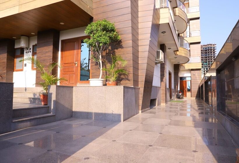 پانسیون Kumar Residency