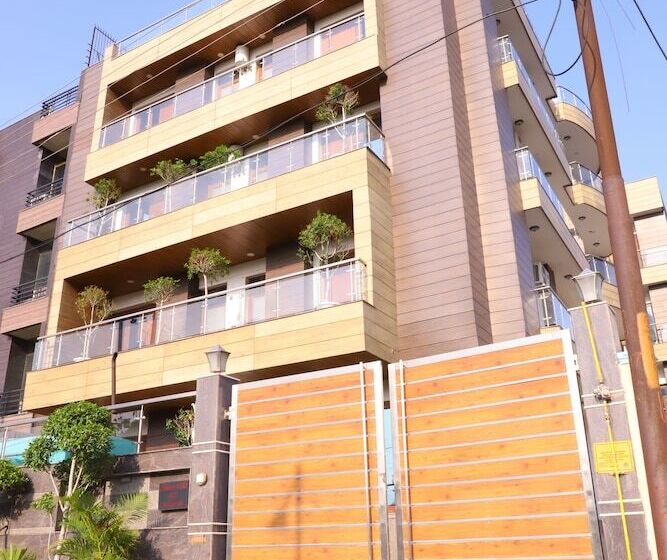 پانسیون Kumar Residency