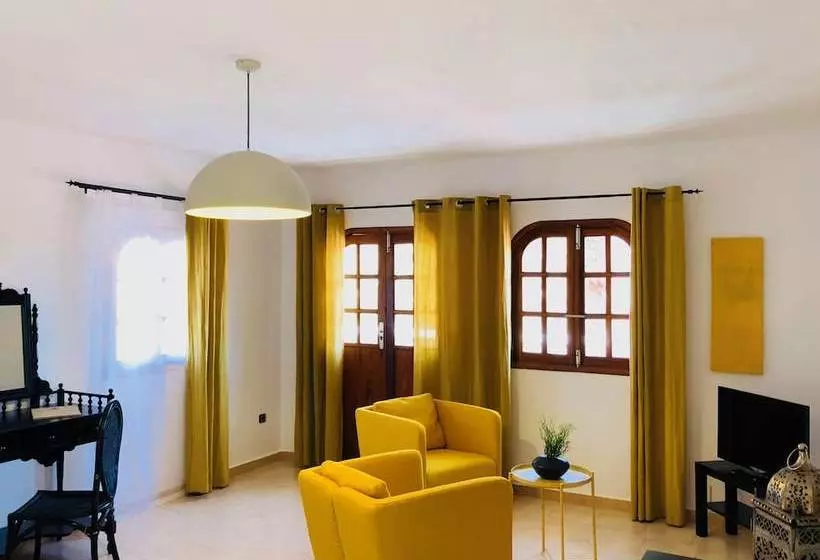 Majatalo La Casa Blanca Maspalomas  Adults Only