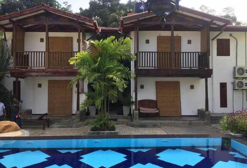 بنسيون Unawatuna Royal Lotus Villa