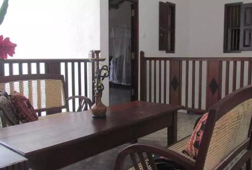 پانسیون Unawatuna Royal Lotus Villa