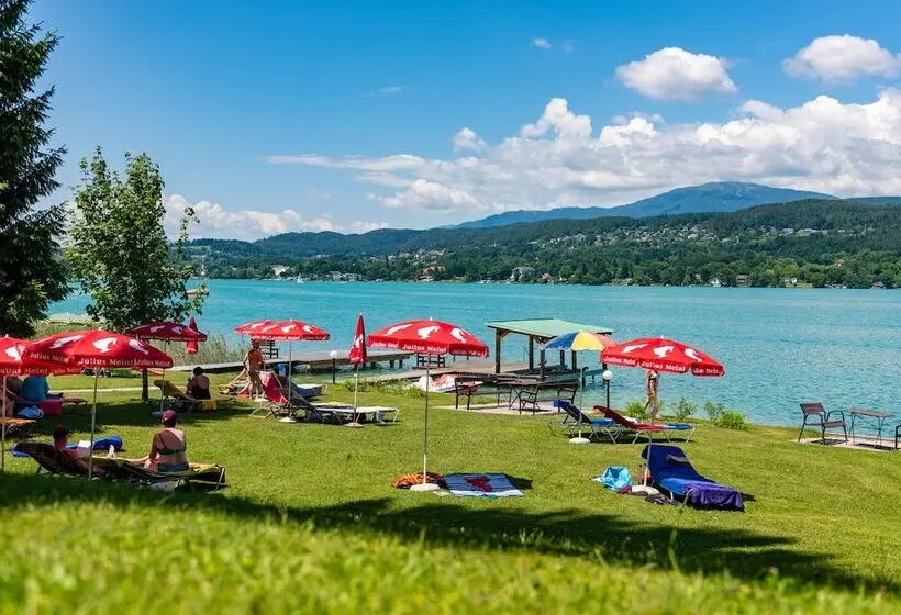 Strandhotel Schabus