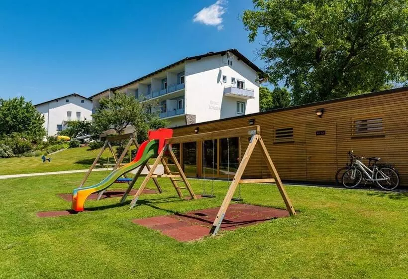 Strandhotel Schabus