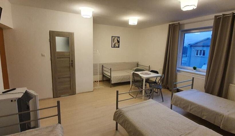 Szybowa Ii   Hostel