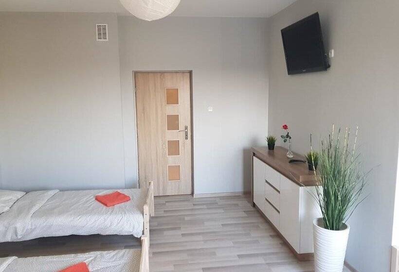Szybowa Ii   Hostel