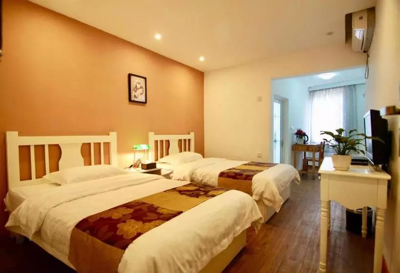Highpark Riverview Inn