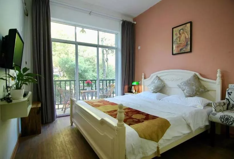 Highpark Riverview Inn