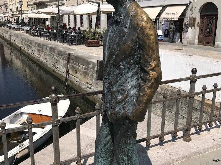 مسافرخانه Solun