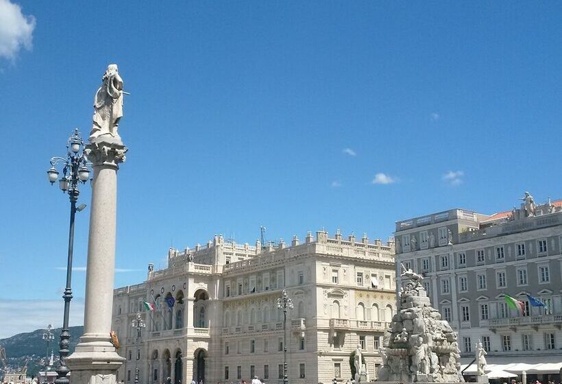 مسافرخانه Solun