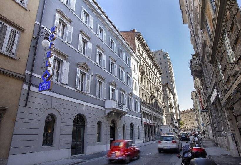 مسافرخانه Solun