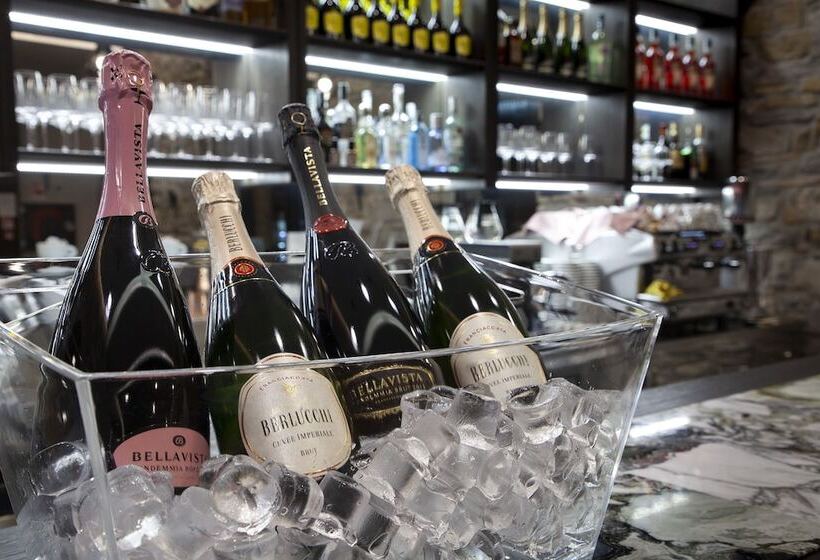 مسافرخانه Solun