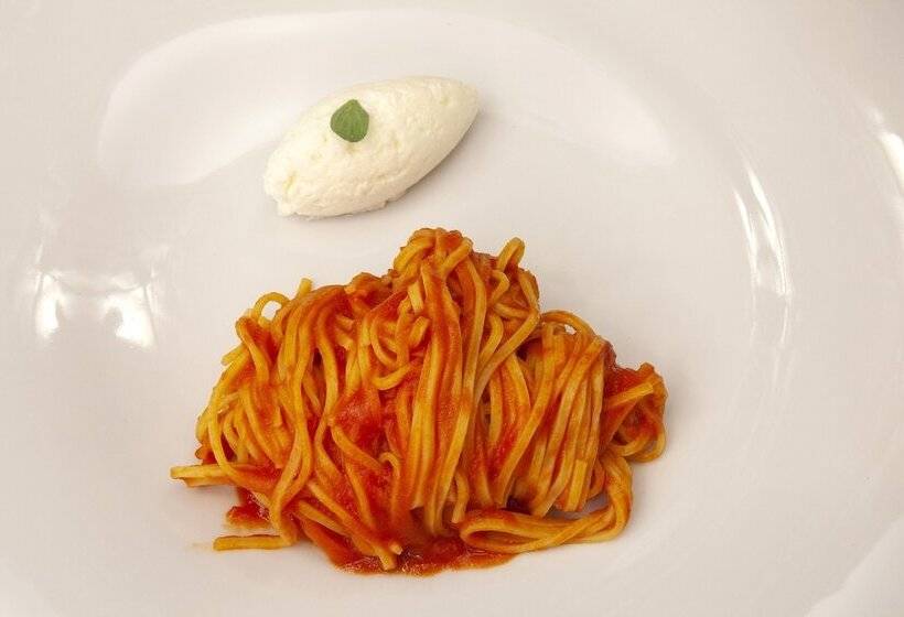 مسافرخانه Solun