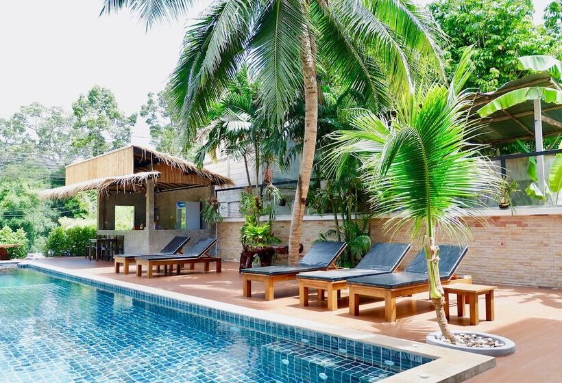 ホテル Aiya Resort Kohtao