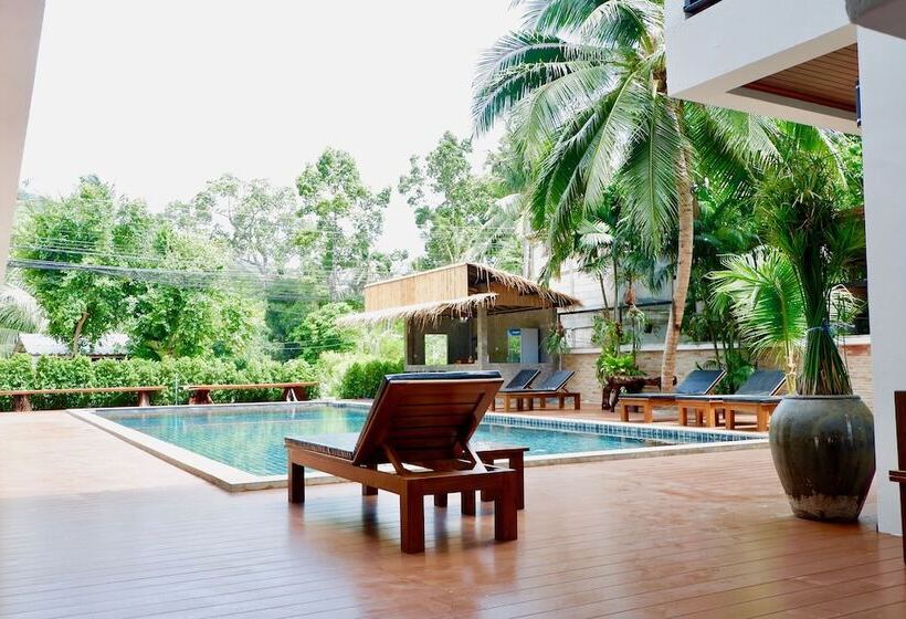 ホテル Aiya Resort Kohtao