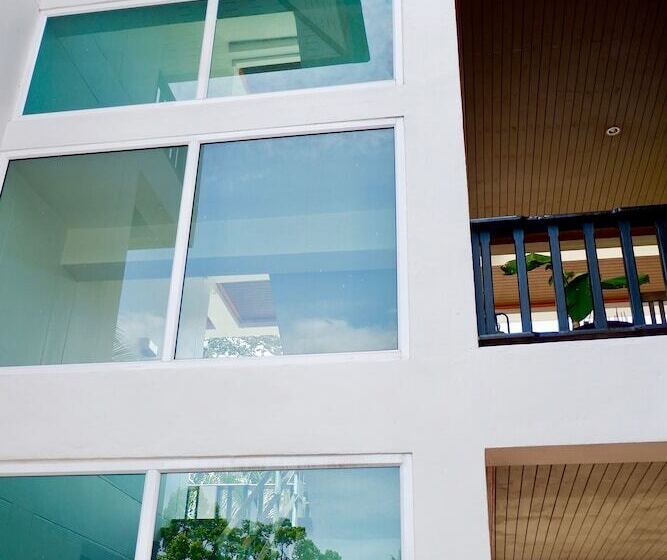 ホテル Aiya Resort Kohtao