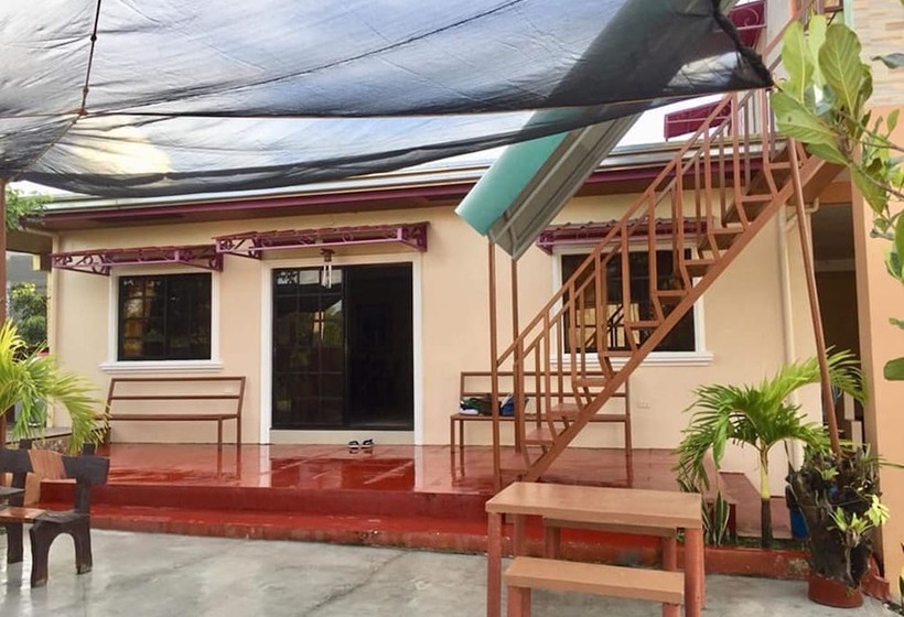 هتل Evangeline Garden And Lodge