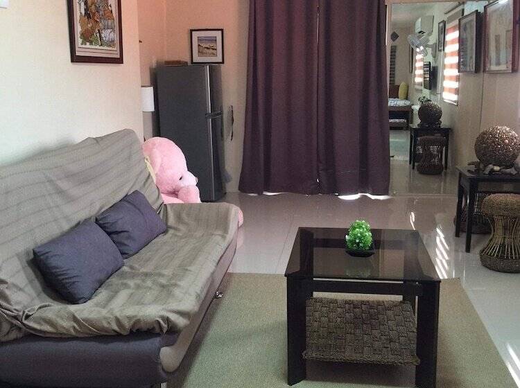 هتل Evangeline Garden And Lodge