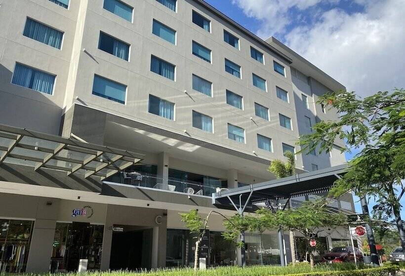 Отель Hilton Garden Inn Santa Ana San Jose