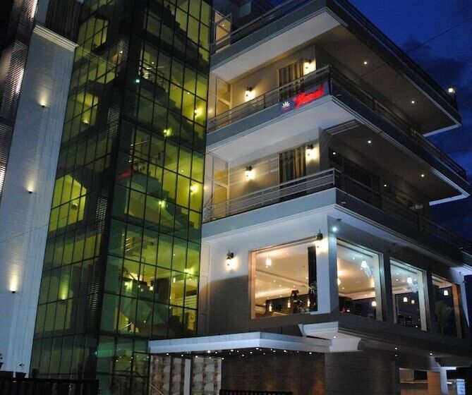 בית מלון כפרי Kamal Residency