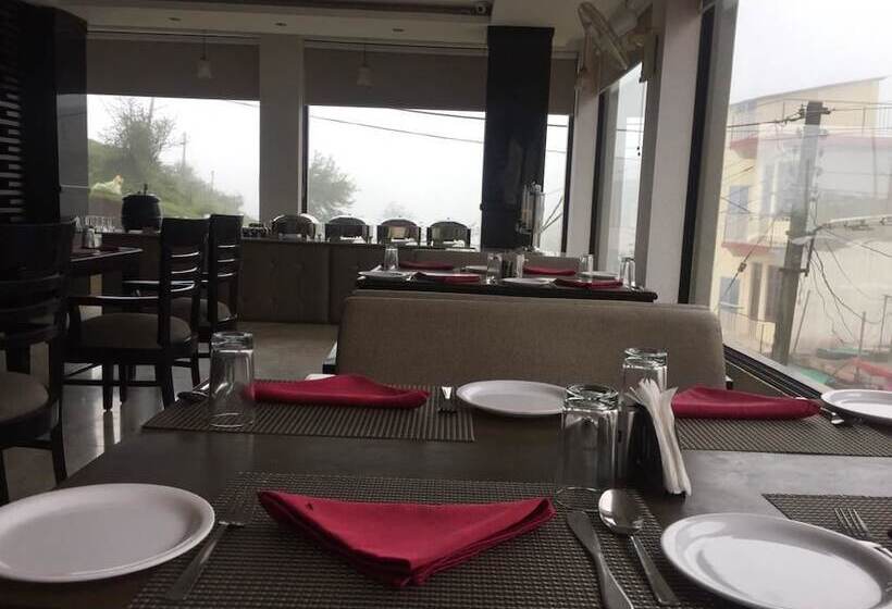 בית מלון כפרי Kamal Residency