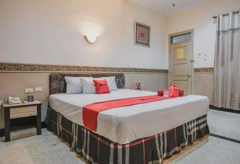 ホテル Reddoorz Plus @ Tanjung Karang Lampung 2