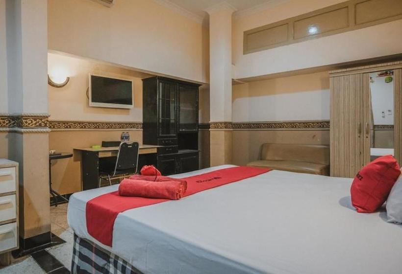 בית מלון כפרי Reddoorz Plus @ Tanjung Karang Lampung 2