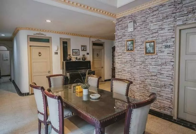 ホテル Reddoorz Plus @ Tanjung Karang Lampung 2