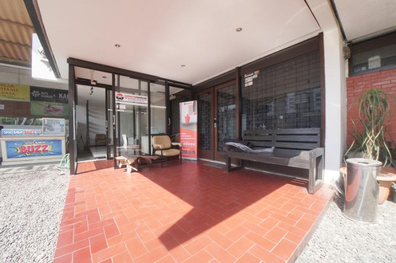 בית מלון כפרי Reddoorz Syariah Near Transmart Mx Malang