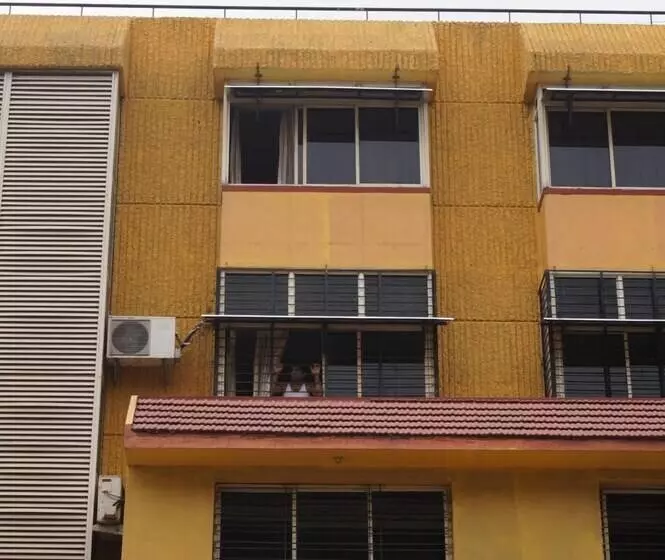 هتل Surya Residency Majestic