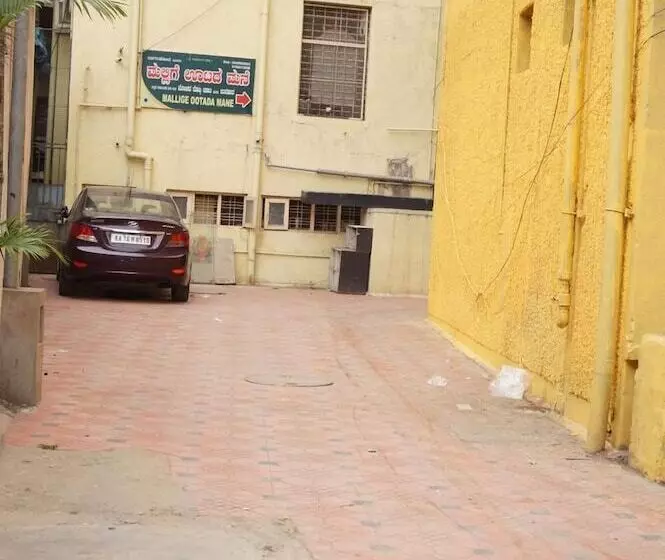 هتل Surya Residency Majestic