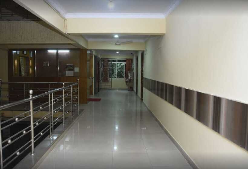 هتل Surya Residency Majestic