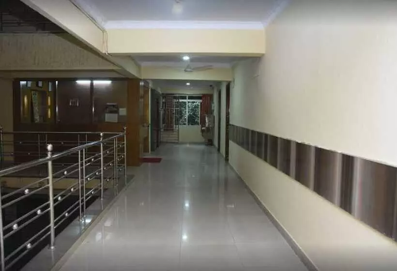 هتل Surya Residency Majestic