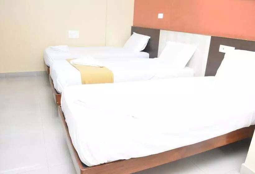 هتل Surya Residency Majestic