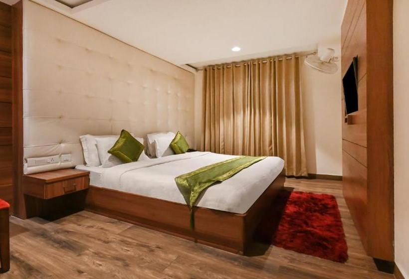 هتل Treebo Tryst Rv Inn