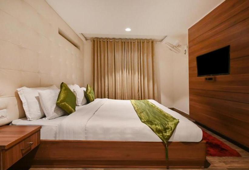 هتل Treebo Tryst Rv Inn