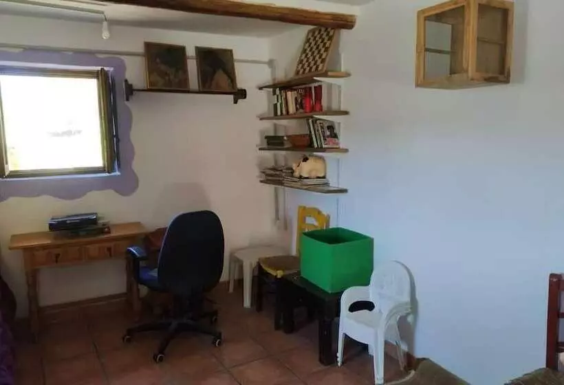 Refugio Arrabales De La Alpujarra   Hostel