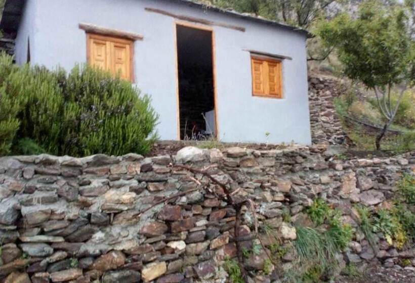 Refugio Arrabales De La Alpujarra Hostel